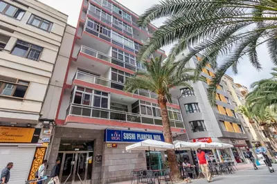 Edificio en el que se encuentra el apartamento