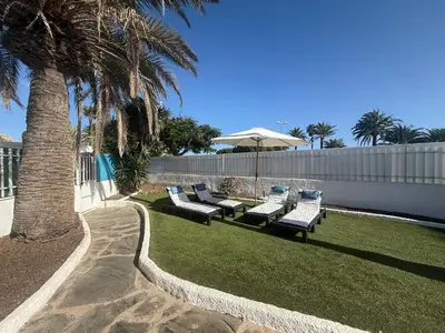 Jardín al aire libre en Granada playa!