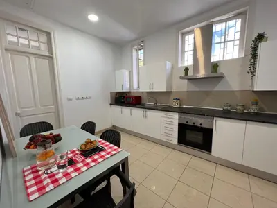 Una cocina o zona de cocina en CoLiving Villa Brasil