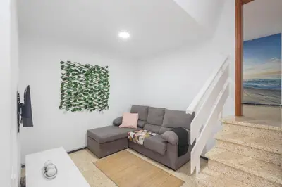 Zona de estar de Melenara Beach - Cozy Ground-Floor Flat
