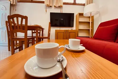 Una televisión o centro de entretenimiento en Click&Guest - Comfortable flat 2 close to the beach