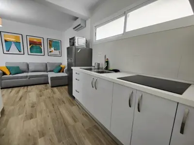 Una cocina o zona de cocina en The Sound Of Ocean Waves