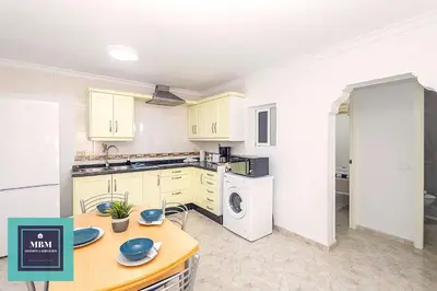 Una cocina o zona de cocina en Bungalow Olga, Playa del Inglés
