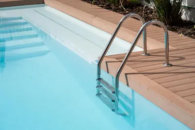 Piscina en o cerca de Alsol El Chaparral