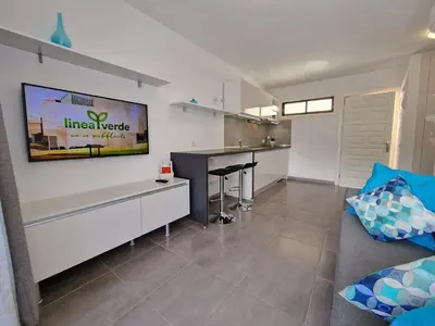 Una cocina o zona de cocina en 509 Cumana2 Puerto Rico by Alquiler de Sueño