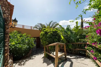 Jardín al aire libre en Villa la Atlantida