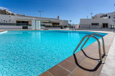 Piscina en o cerca de Casa LINC - Renovated Apt Close to Center and Beach