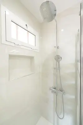 Un baño de Galea 301 San Agustín