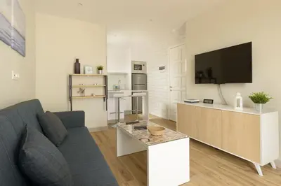 Una televisión o centro de entretenimiento en Galea 301 San Agustín