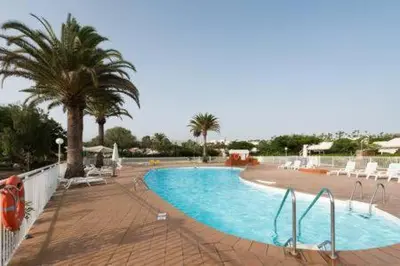 Piscina en o cerca de Bungalow Los Melocotones in Maspalomas - Playa del Ingles