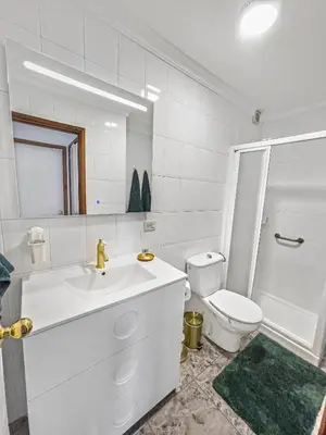 Un baño de Beach Front Apartment Patalavaca- Endless Ocean View