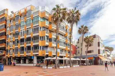 Edificio en el que se encuentra el apartamento
