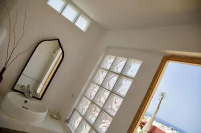 Un baño de CASTILLO LEON AGAETE