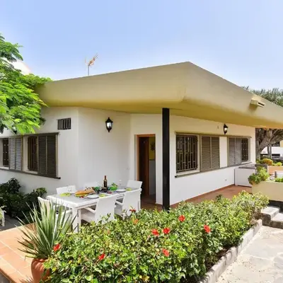 Beach house 50 meters from the beach for a complete holiday