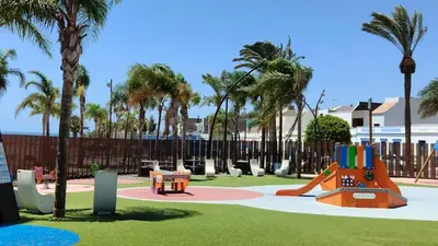 Zona de juegos infantil en La Paloma