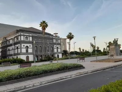 Edificio en el que se encuentra el apartamento