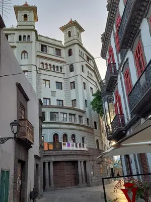 Edificio en el que se encuentra el apartamento