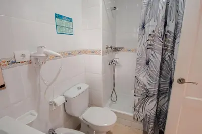 Un baño de Cozy apartment Playa del Inglés 47