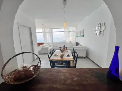 Zona de estar de Canteras, La Puntilla, Casa de playa sobre el mar