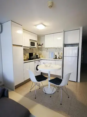 Una cocina o zona de cocina en TAMARAN (ENTRE YUMBO ET CITA)