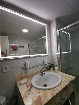 Un baño de TAMARAN (ENTRE YUMBO ET CITA)