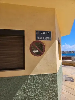 Certificado, premio, señal o documento que está expuesto en Apartamento gonzalez arinaga