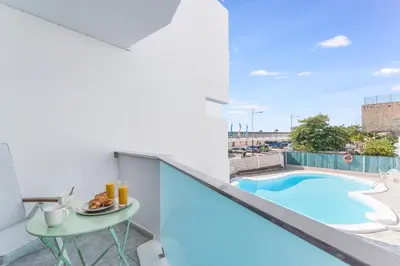 Piscina en o cerca de CHIC, COSY & QUIET Apartment near the beach
