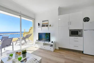 Una cocina o zona de cocina en Maranuelas Beachfront 305 FP by VillaGranCanaria