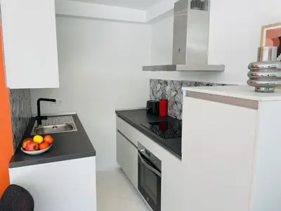 Una cocina o zona de cocina en Top-Apartment near Yumbo