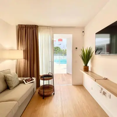 Apartamento renovado cerca de la playa