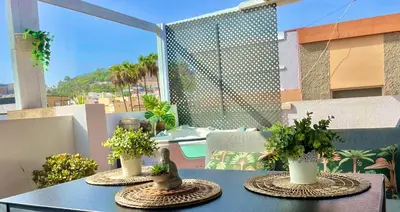Un balcón o terraza de Las Brisas Penthouse by SunHousesCanarias