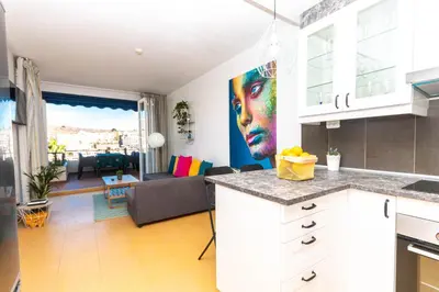 Una cocina o zona de cocina en Mira Sunshine Suite