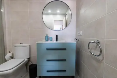 Un baño de Mira Sunshine Suite