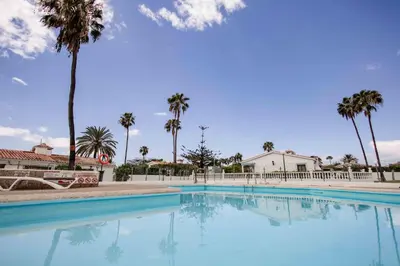 Piscina en o cerca de Deluxe Santa Barbara - by Gestión Vacacional Canarias