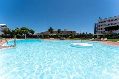 Piscina en o cerca de Garden View Apartment Iguazu 3 near Yumbo