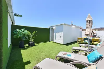 Jardín al aire libre en Apartamento Deluxe en Cruce de Arinaga GRANEL