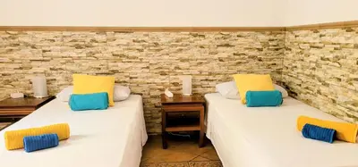 Cama o camas de una habitación en Eden GuestHouse