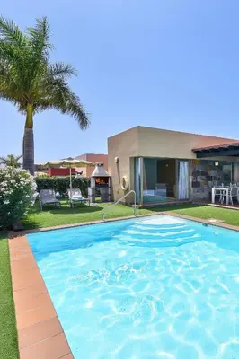 Piscina en o cerca de Sunny Vista by VillaGranCanaria