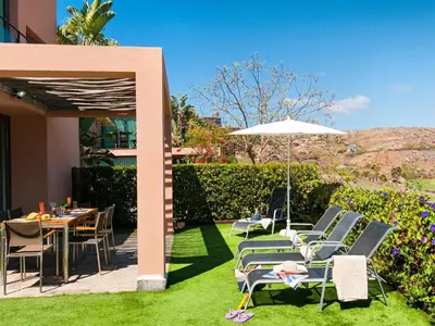 Jardín al aire libre en Birdie 13 by VillaGranCanaria
