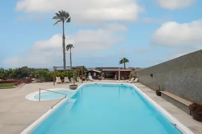 Piscina en o cerca de Villa Montaña Negra I