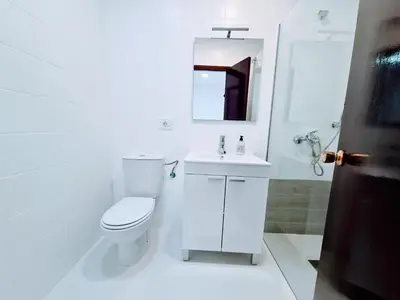 Un baño de VV Cecilia's 