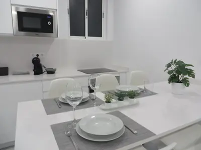 Una cocina o zona de cocina en Casa Miró Playa Las Canteras