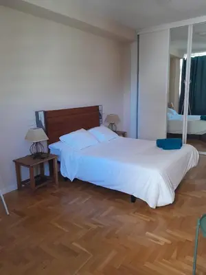 Cama o camas de una habitación en Central City Atic