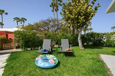 Jardín al aire libre en Villa Guerrero - Terraza y acceso a piscina común