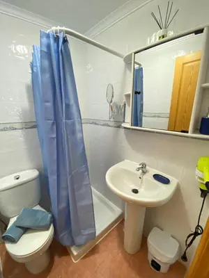 Un baño de Apartamento en costa de Telde
