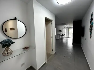 Plano de Apartamento con Terraza y Vistas