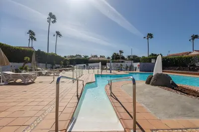 Piscina en o cerca de GuestReady - Las Palomas 48