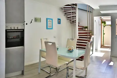 Una cocina o zona de cocina en GARDEN HOUSE