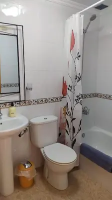 Un baño de Vivienda CLEO - Arinaga