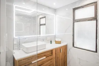 Un baño de Seascape View Corona Rosa